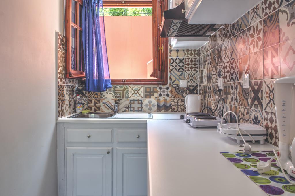 ארמונס The Palm Garden - Idyllic Pool Apartments In A Green Oasis מראה חיצוני תמונה