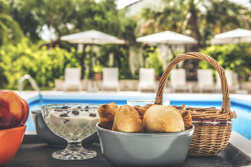ארמונס The Palm Garden - Idyllic Pool Apartments In A Green Oasis מראה חיצוני תמונה
