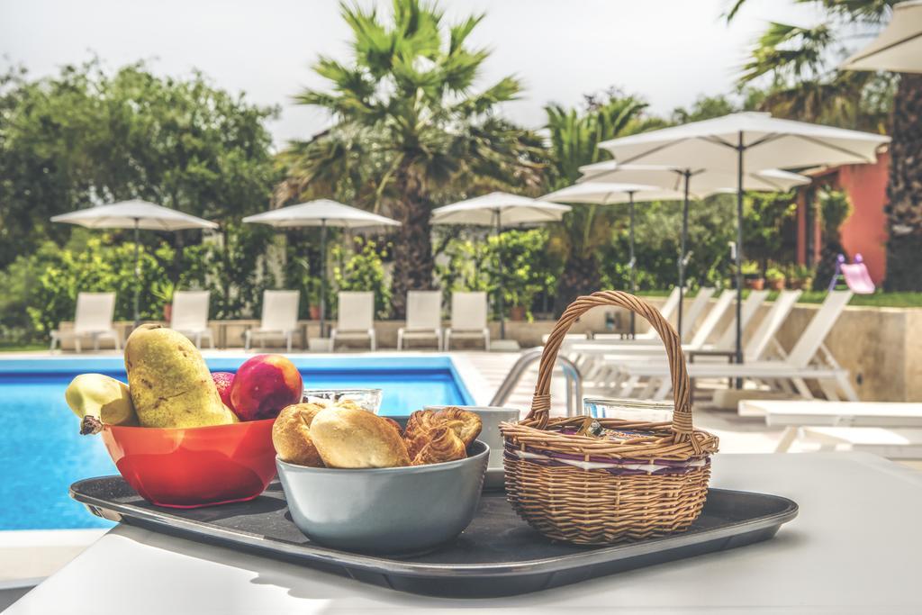 ארמונס The Palm Garden - Idyllic Pool Apartments In A Green Oasis מראה חיצוני תמונה